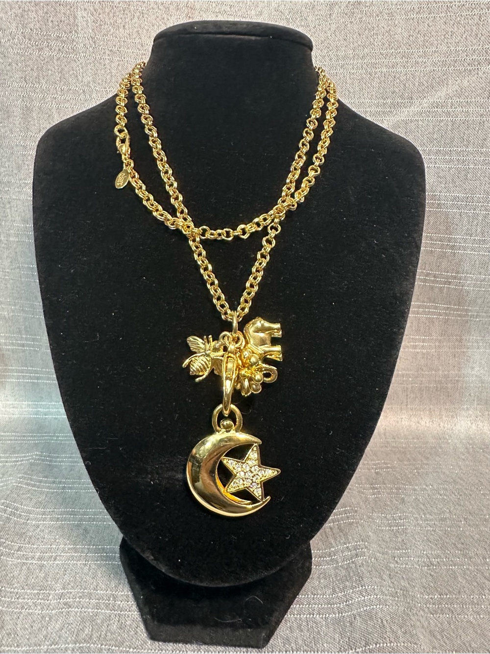 Vintage Joan Rivers Gold Moon & Star Charm Necklace